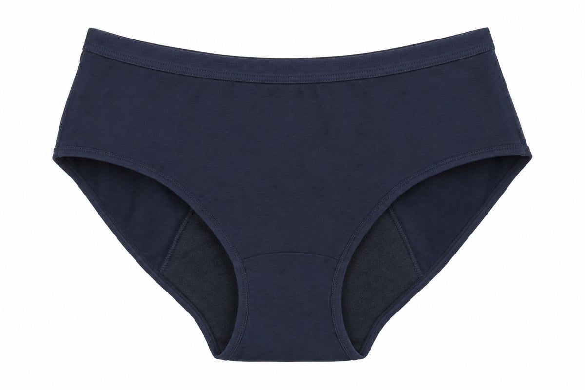 Mongato Basic bikini-cut period underwear, front view