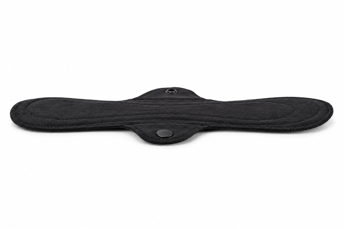 Mongato Basic Pad reusable pad, side view showing the press stud