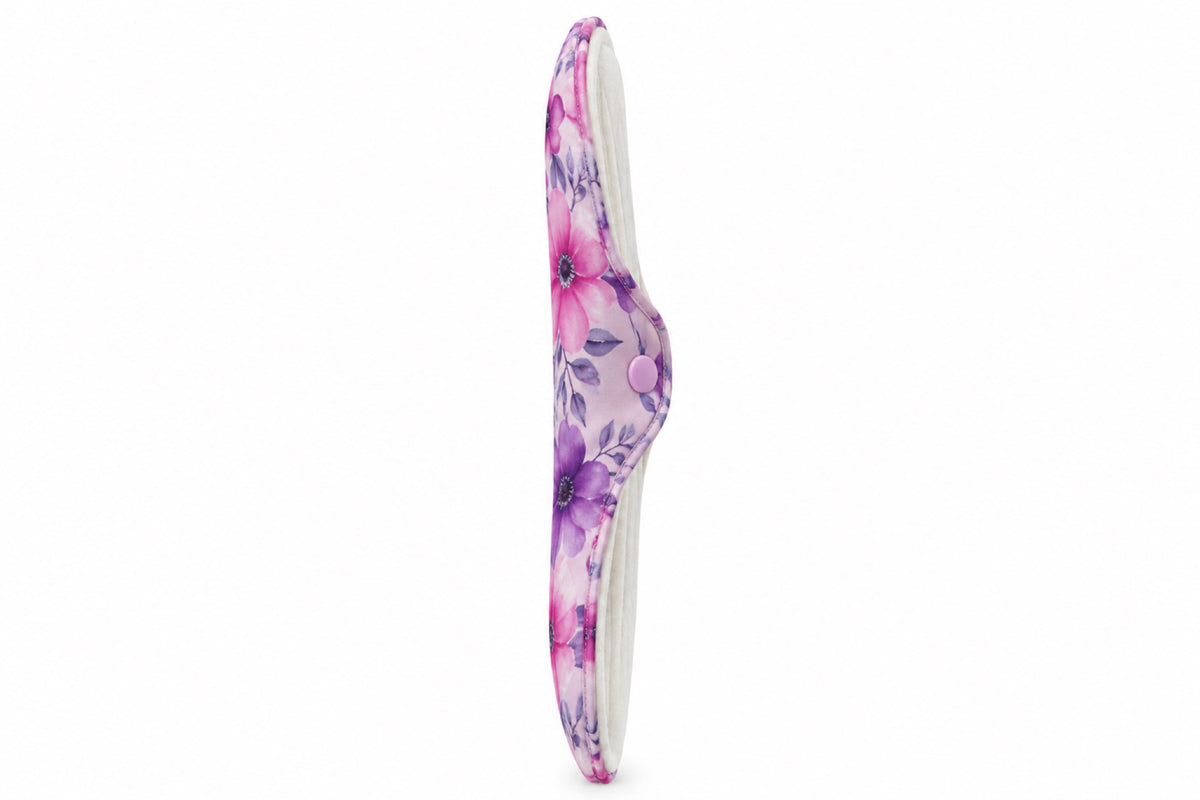 Mongato Floral Pad reusable pad in a floral print, side view